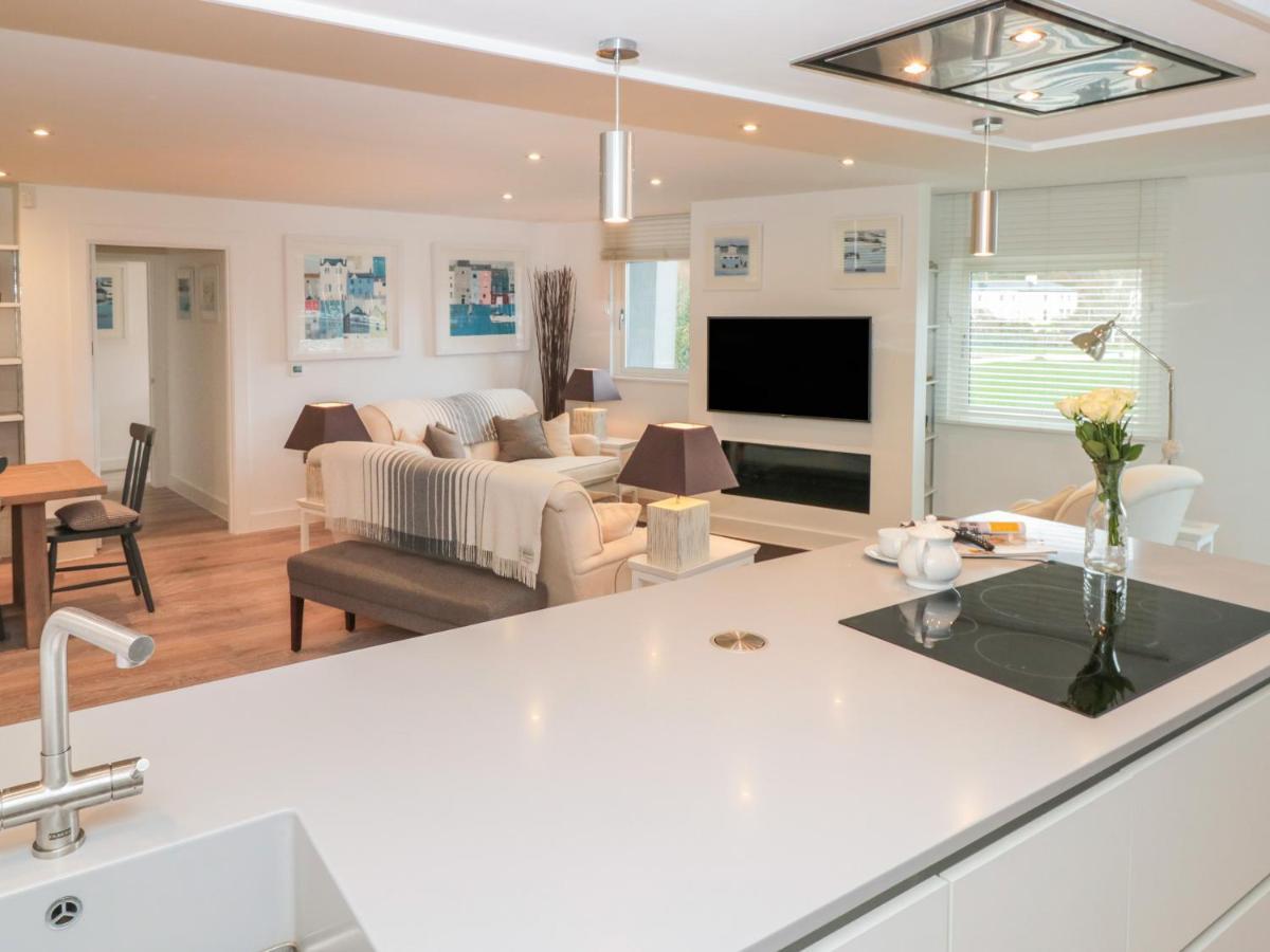 Ferienwohnung 2 Sails Dartmouth Exterior foto